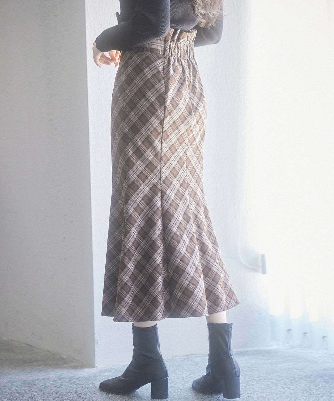 Contrast Check High-Waist Mermaid Skirt OEM ODM reference 15 - additional view 15