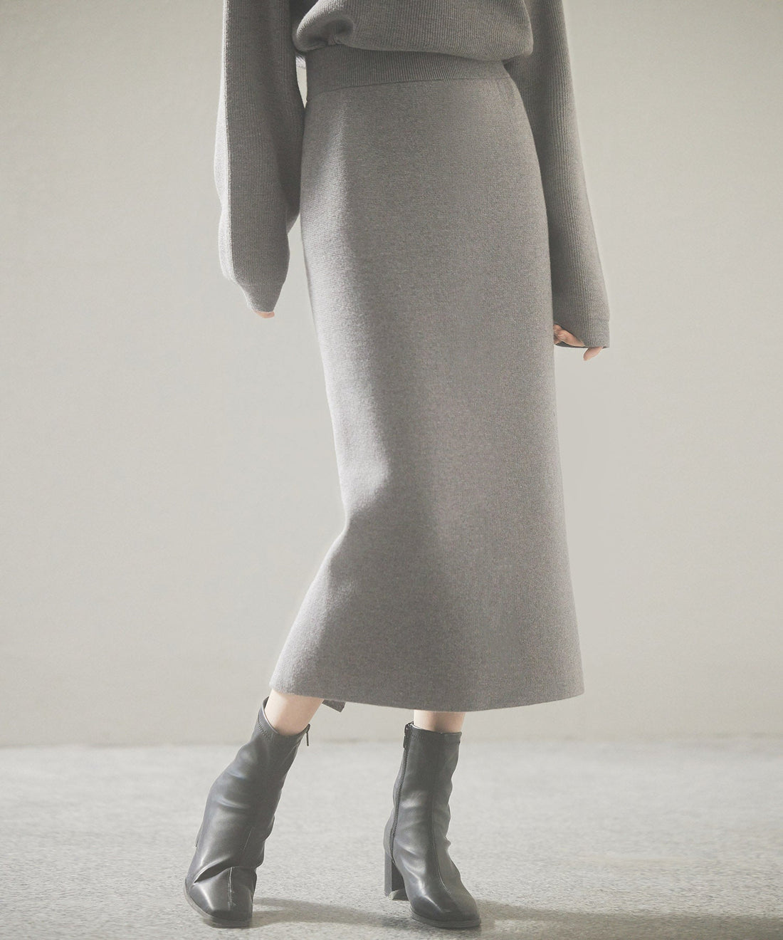 Brushed-Lining Fitted Knit Skirt OEM ODM reference 10 - additional view 10