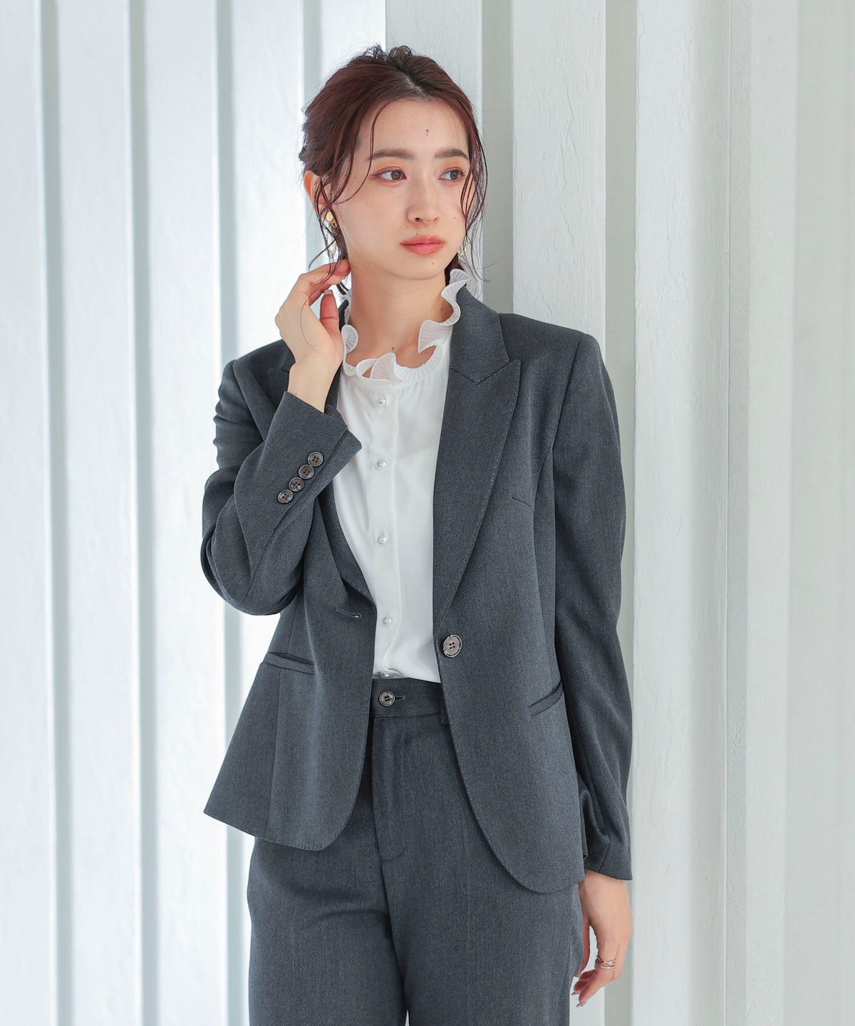 Modern Women’s Blazer & Trouser Set OEM ODM reference 1