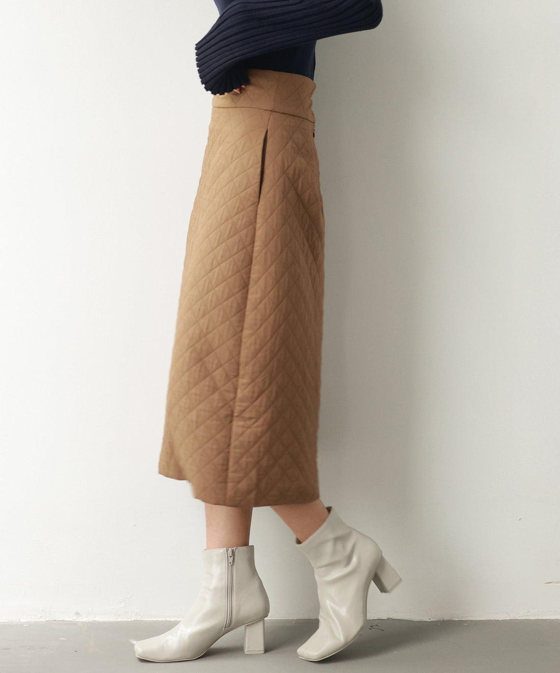 Quilted High-Waist Skirt OEM ODM reference 8 - additional view 8