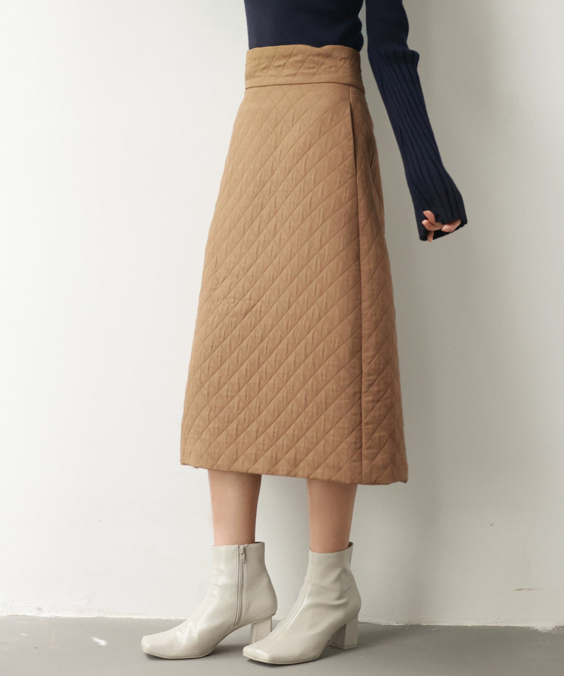 Quilted High-Waist Skirt OEM ODM reference 11 - additional view 11