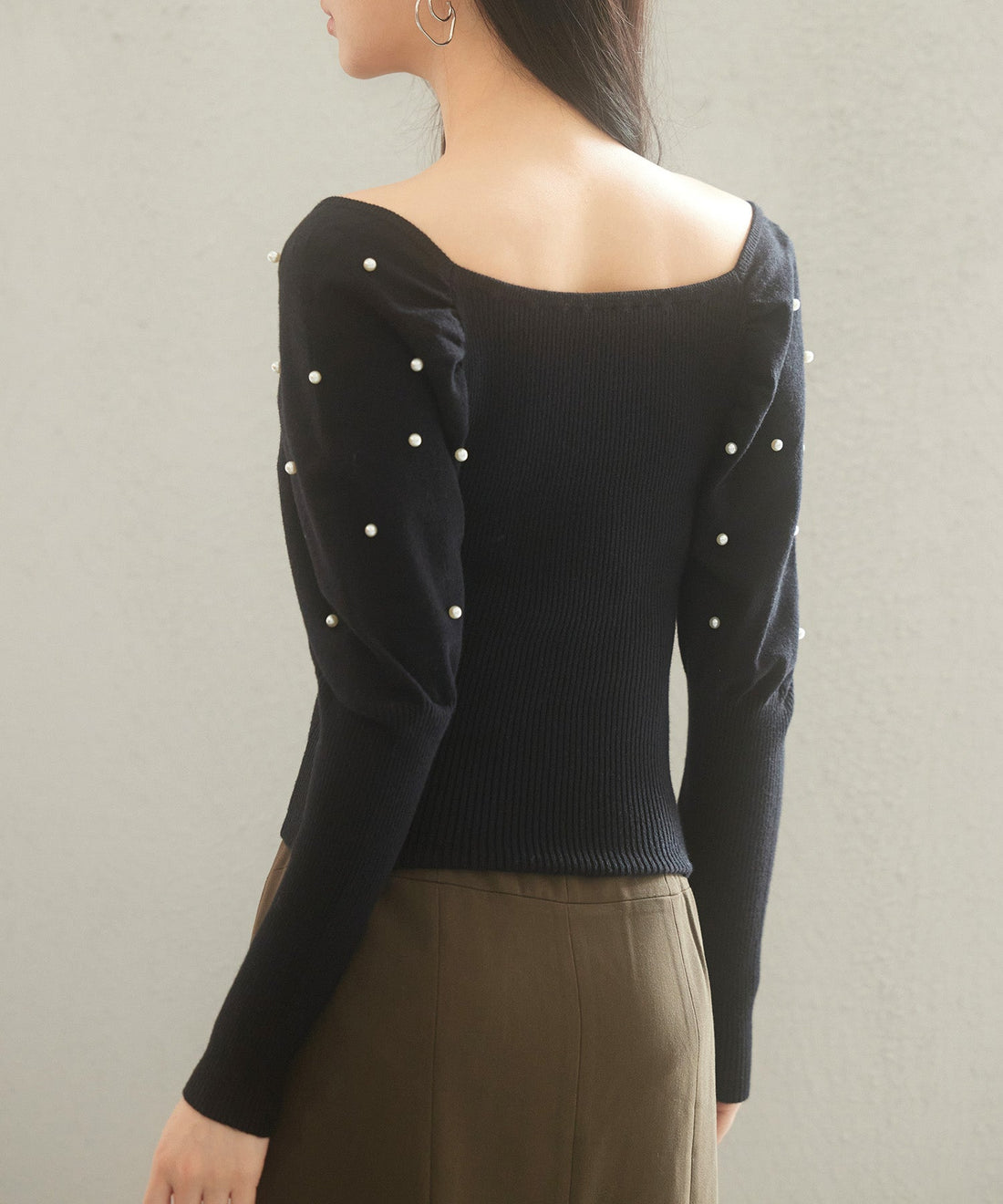 2-Way-Neck Pearl-Sleeve Fine-Knit Top OEM ODM reference 15 - additional view 15