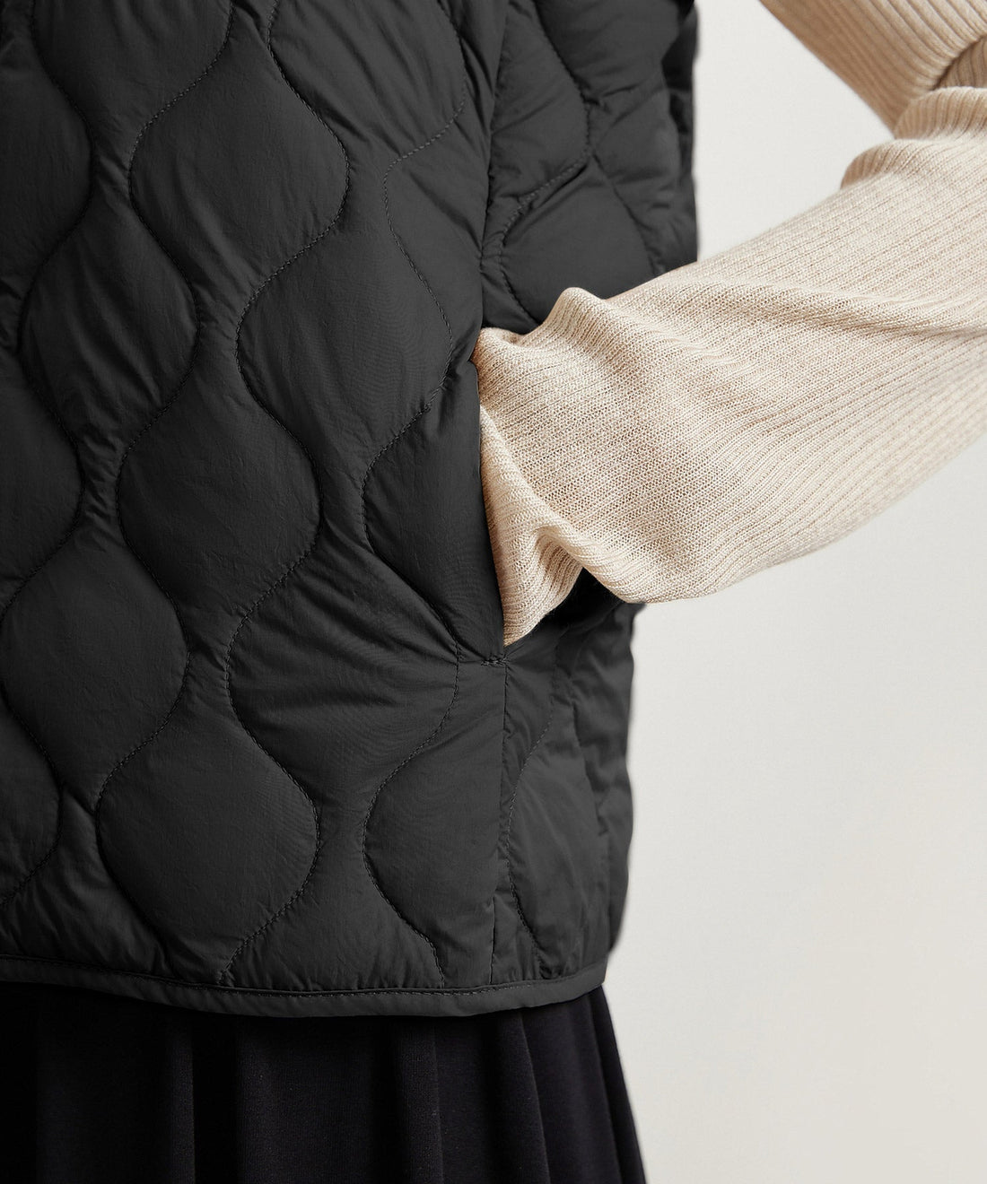 Monochrome Quilted Down Vest OEM ODM reference 14 - additional view 14