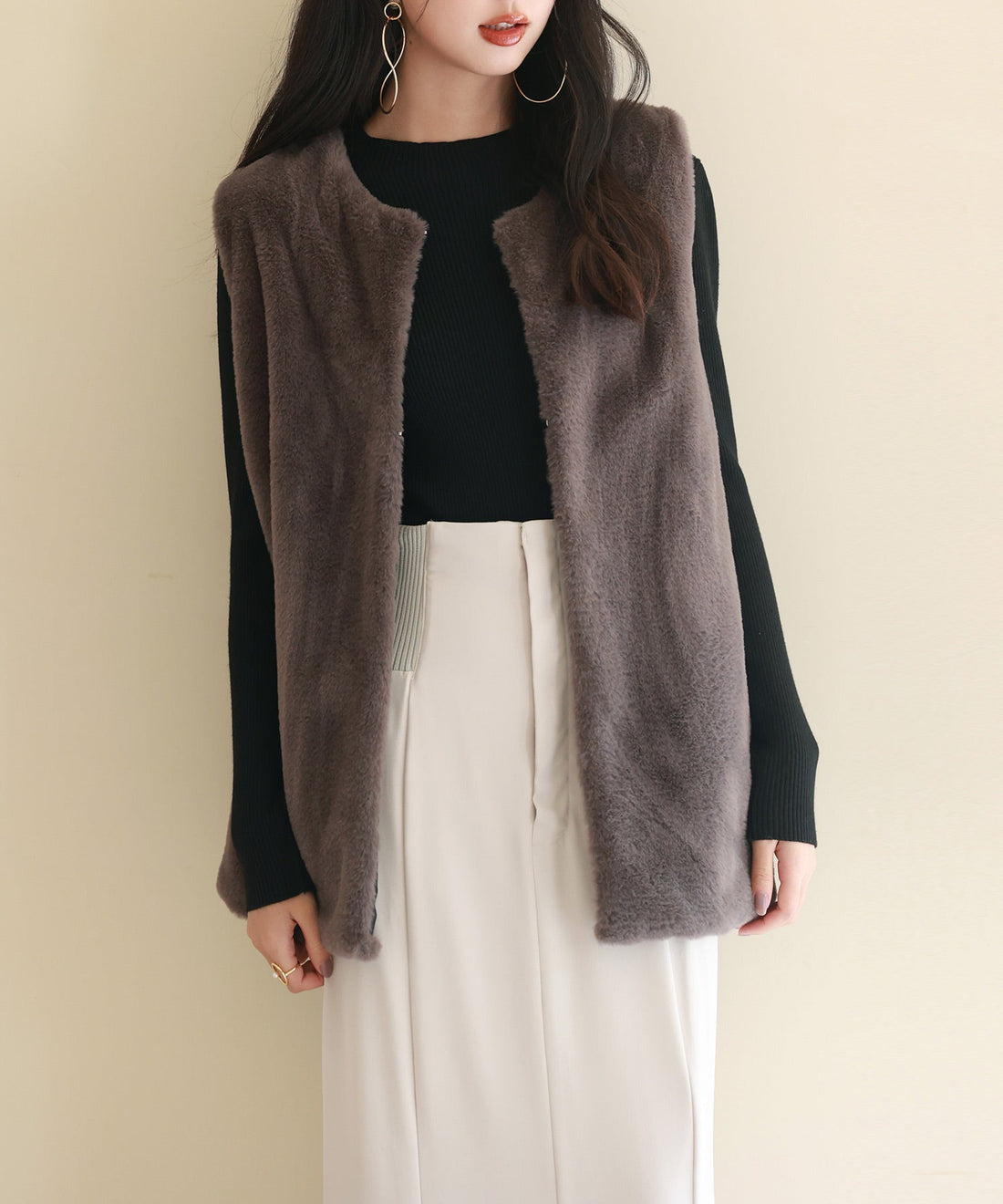 Plush Mid-Length Faux-Fur Gilet OEM ODM reference 8 - additional view 8