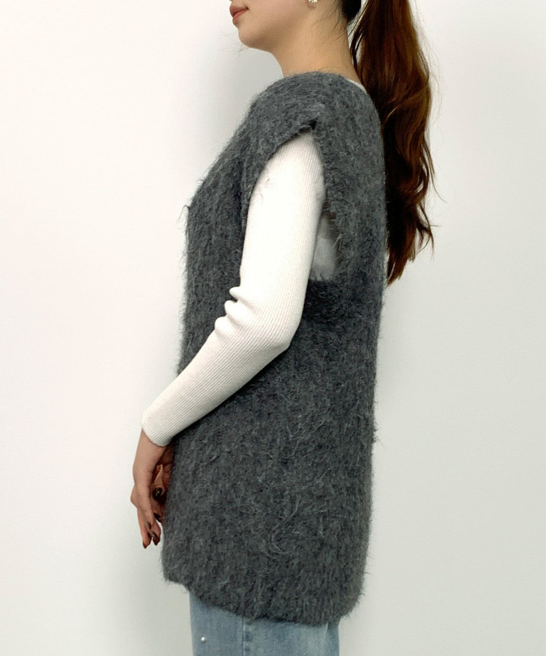 Oversized Shaggy V-Neck Knit Vest OEM ODM reference 9 - additional view 9