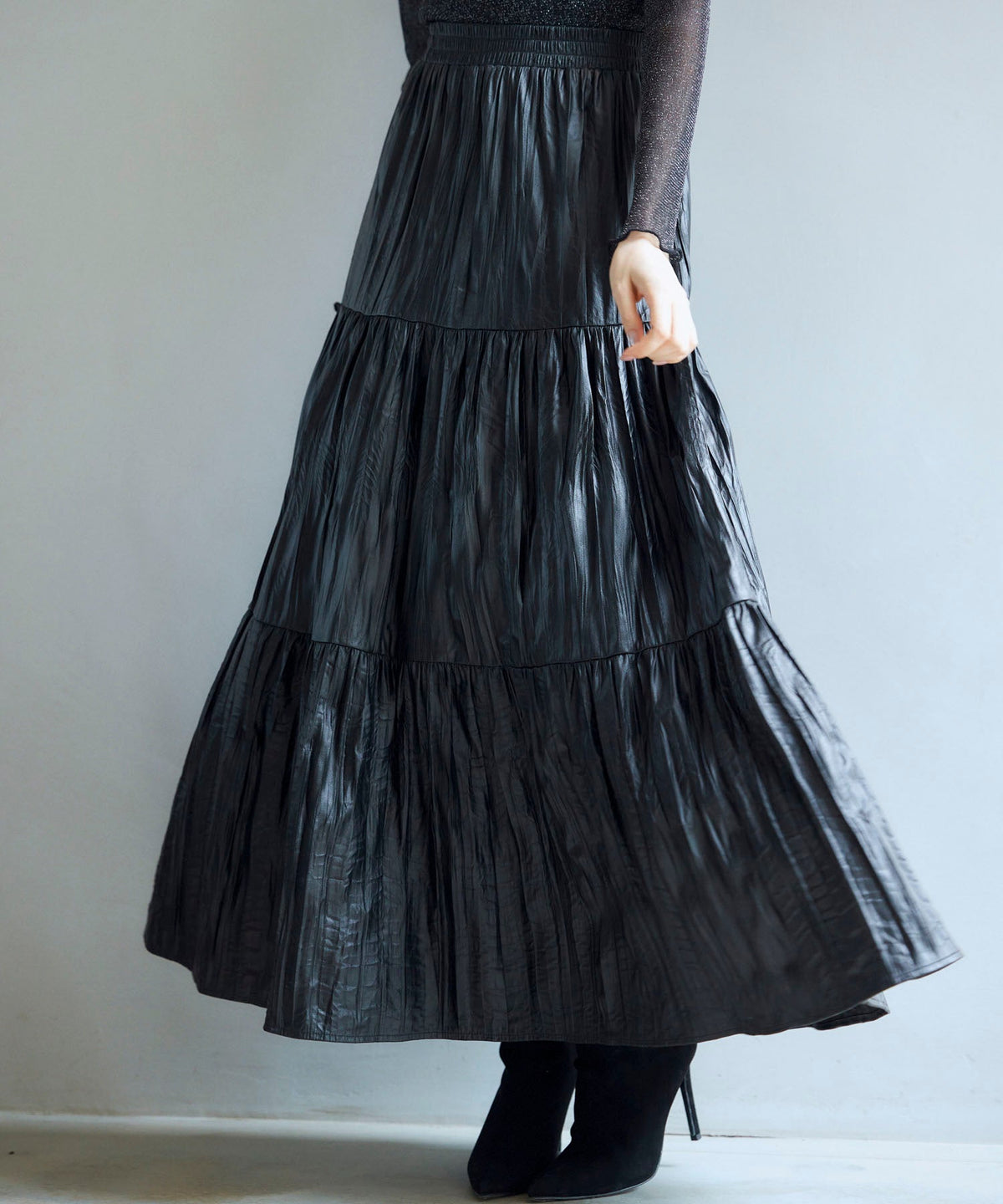Crinkle-Finish Faux-Leather Long Skirt OEM ODM reference 1